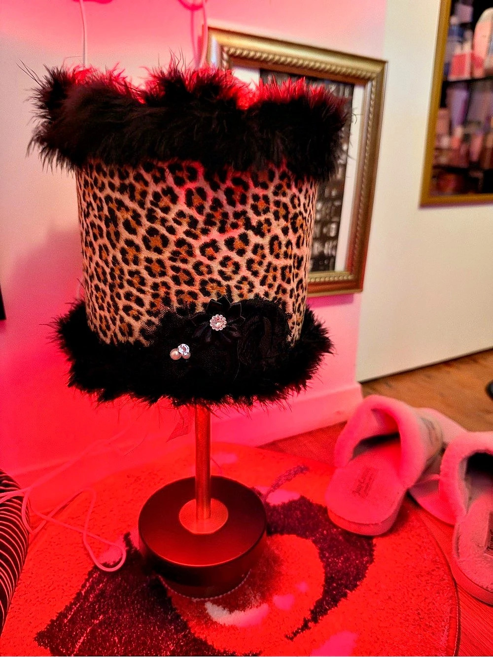 Leopard Print Feather Trim Table Lamp